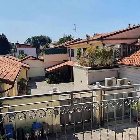 Casa Sobborghi Apartment Monza Luaran gambar